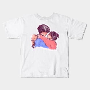 Longing eyes (Cute couple Kiss) Kids T-Shirt